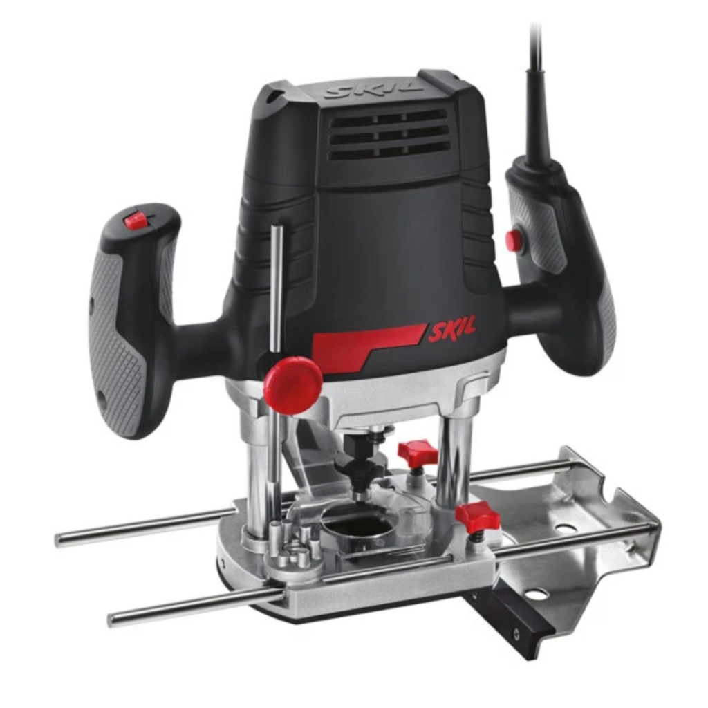 Fresadora para madera. Potencia: 1100W. 28000 RPM. Incluye 13 accesorios y maletín plástio